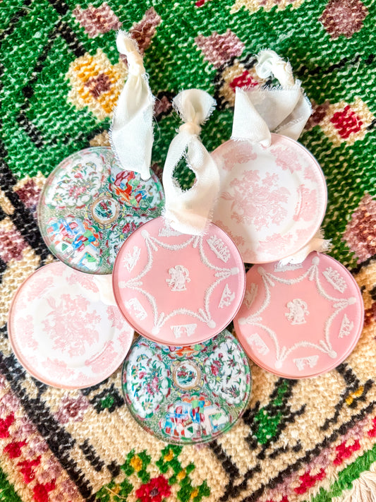 Frankly Fun Finds: Dreaming of a Pink Christmas