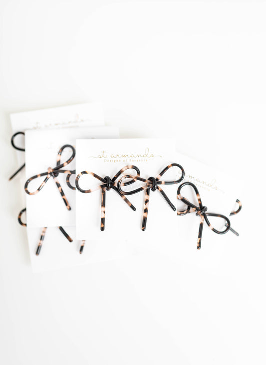 Blonde Tortoise Bow Earrings