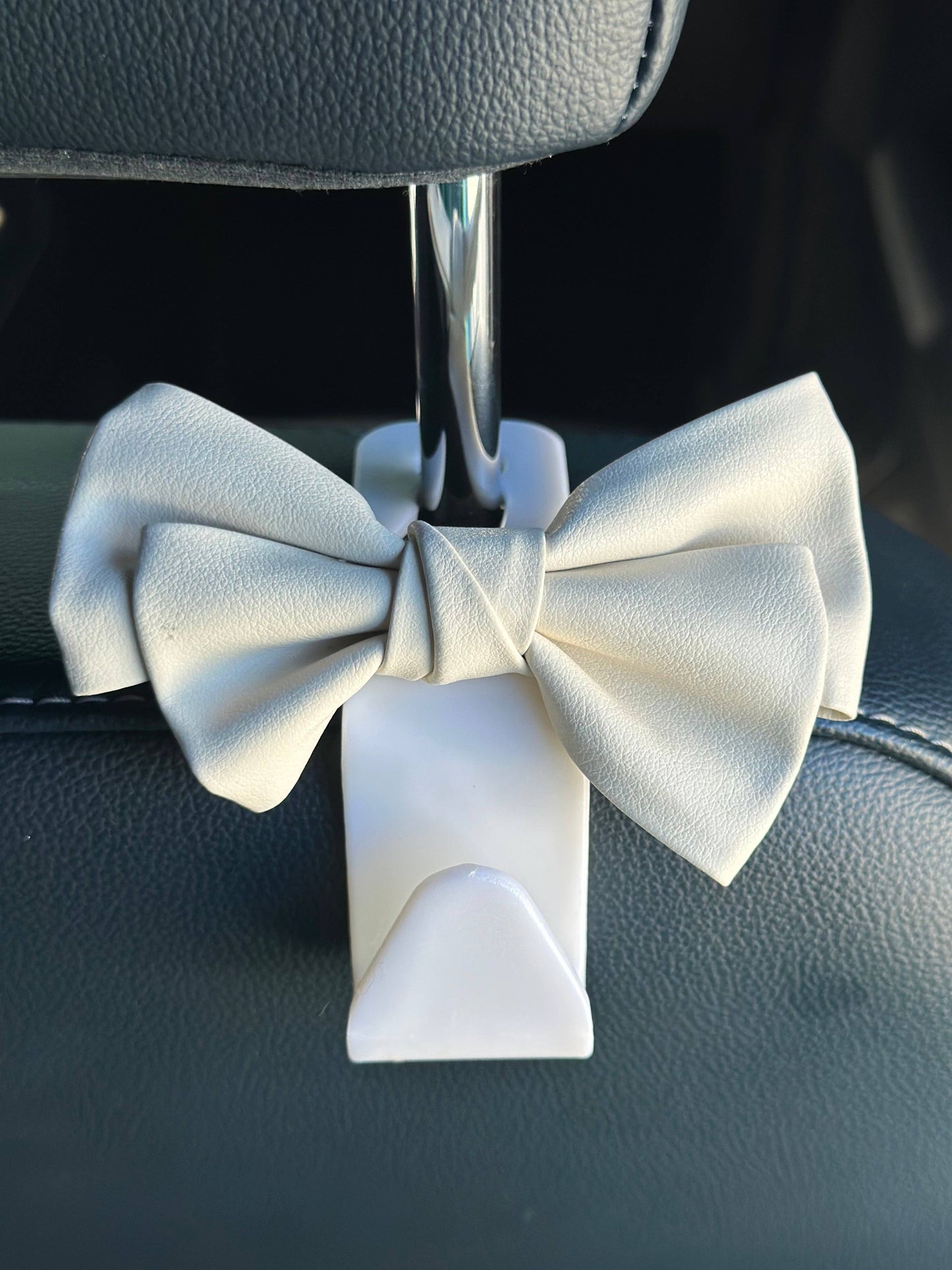 White Car Bow