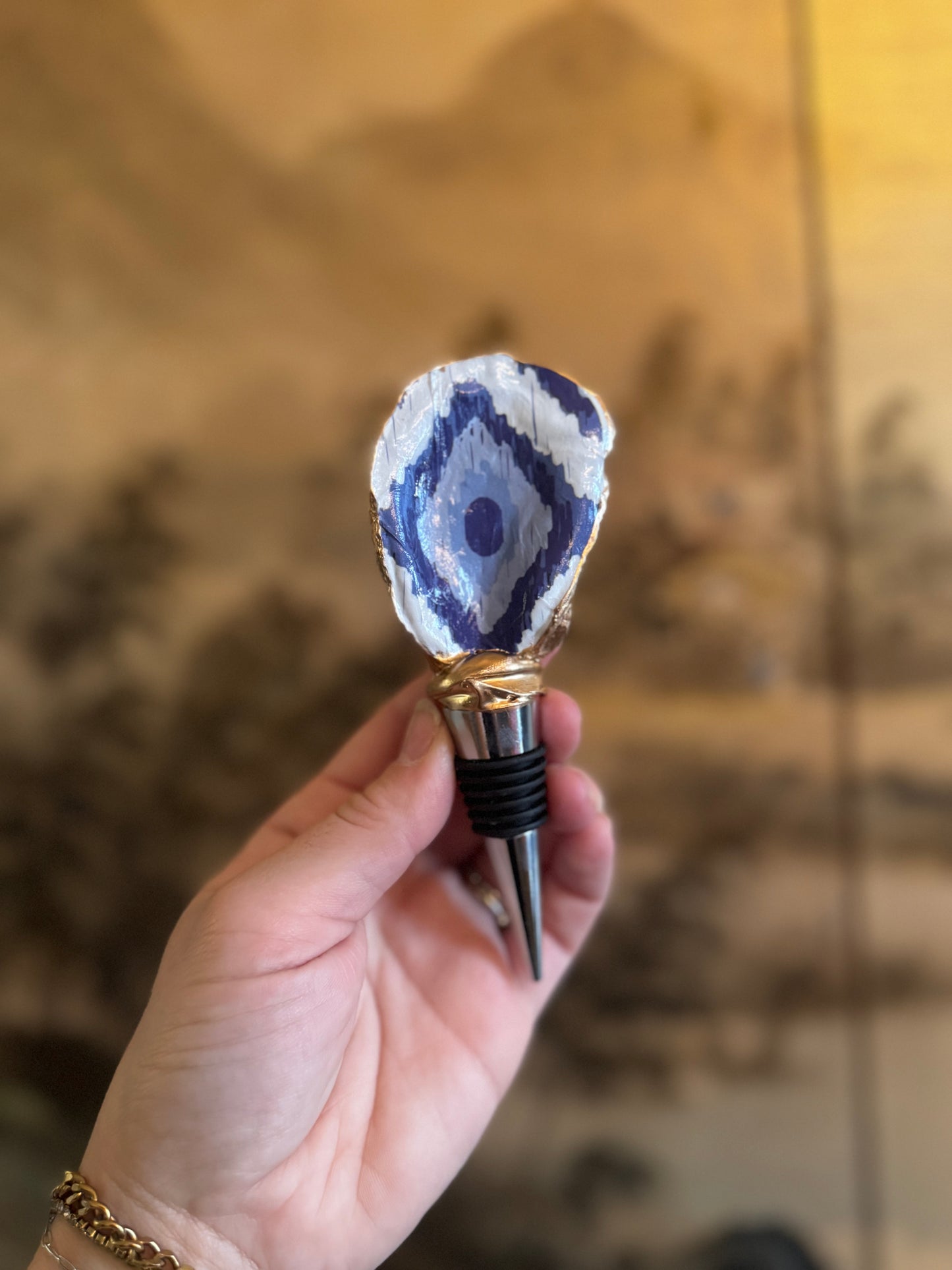 Oyster Wine Stopper: Diamond Ikat