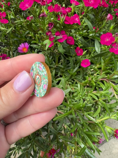 Needle Minder